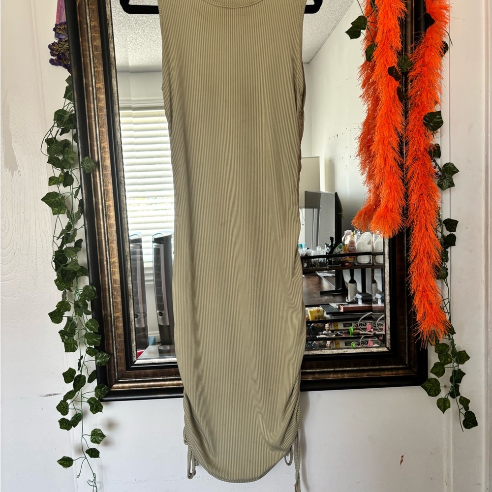 Tank styled tan Green Dress